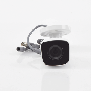 Cámara Bala plástica 5Mpx TURBOHD Hilook, Lente 2.8mm, 20mts THC-B150-P